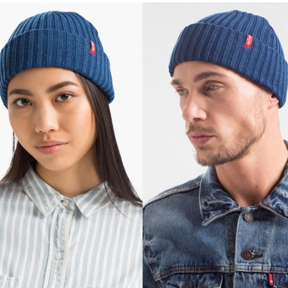 Levi’s blue beanie